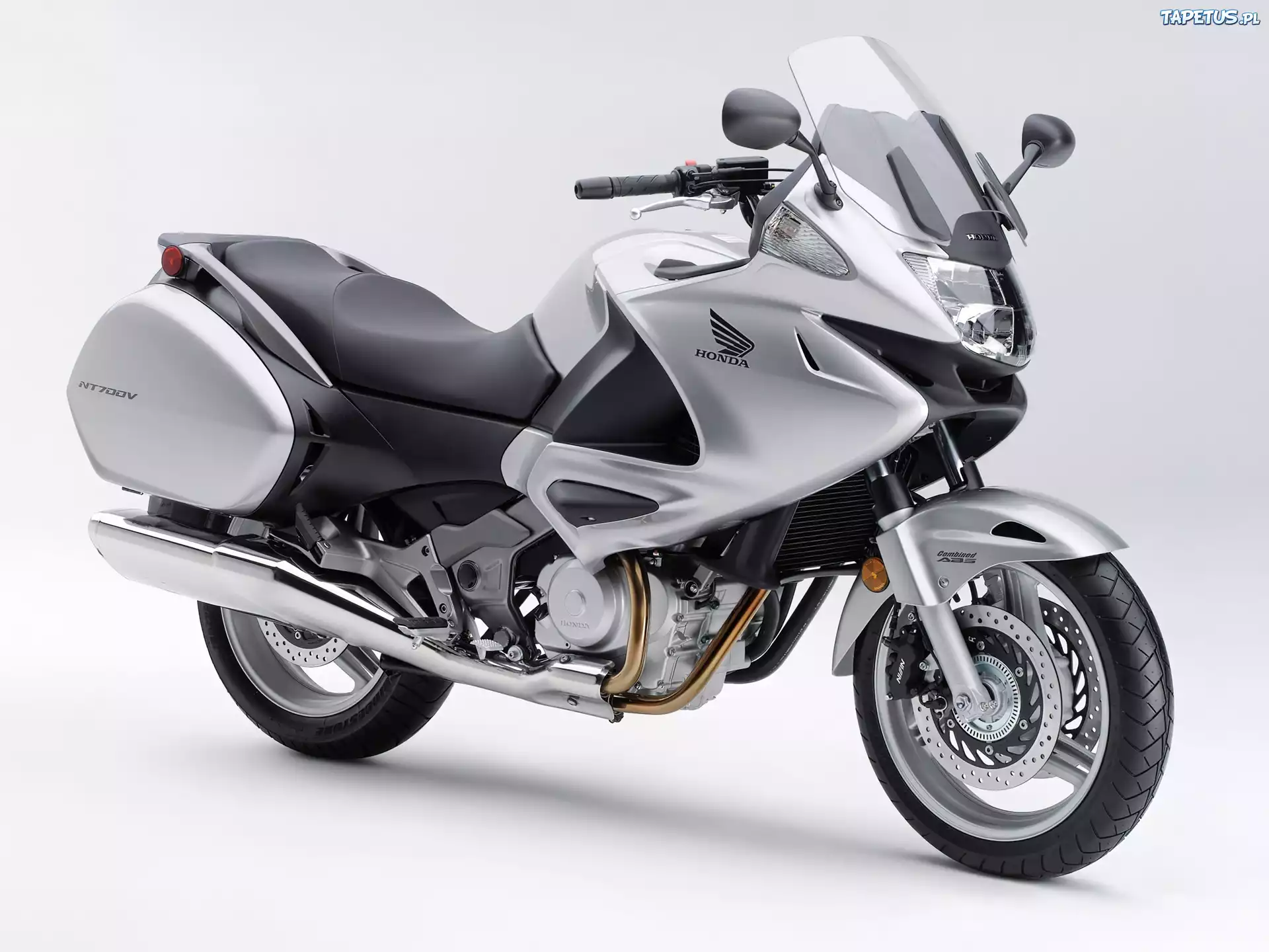 Honda NT700V, Turystyczna, Szyba