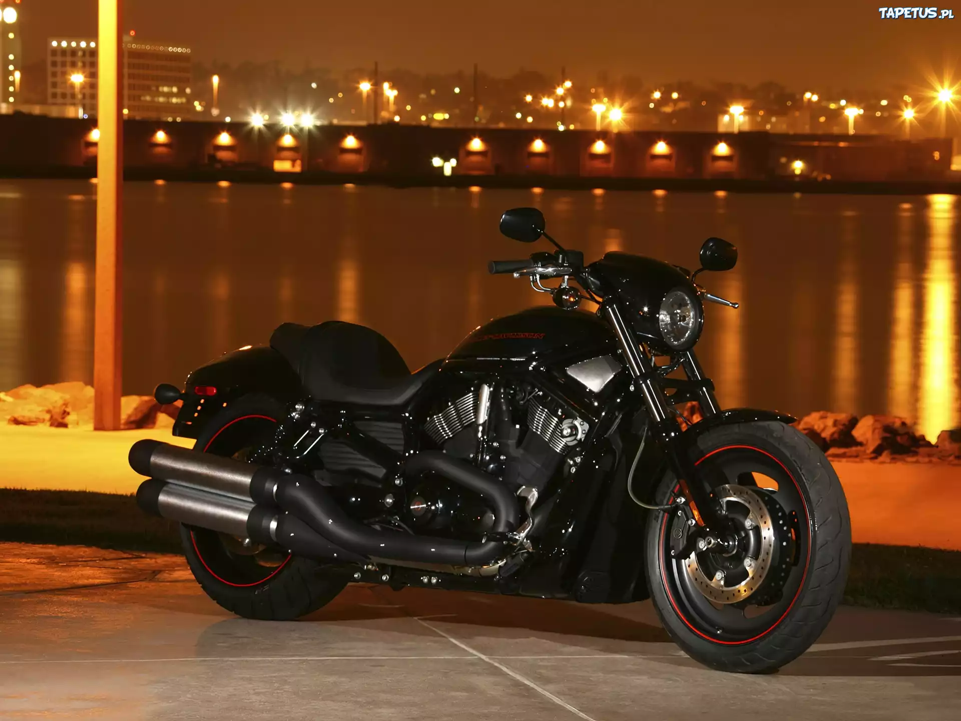 Czarny, Harley Davidson Night Rod Special, Noc
