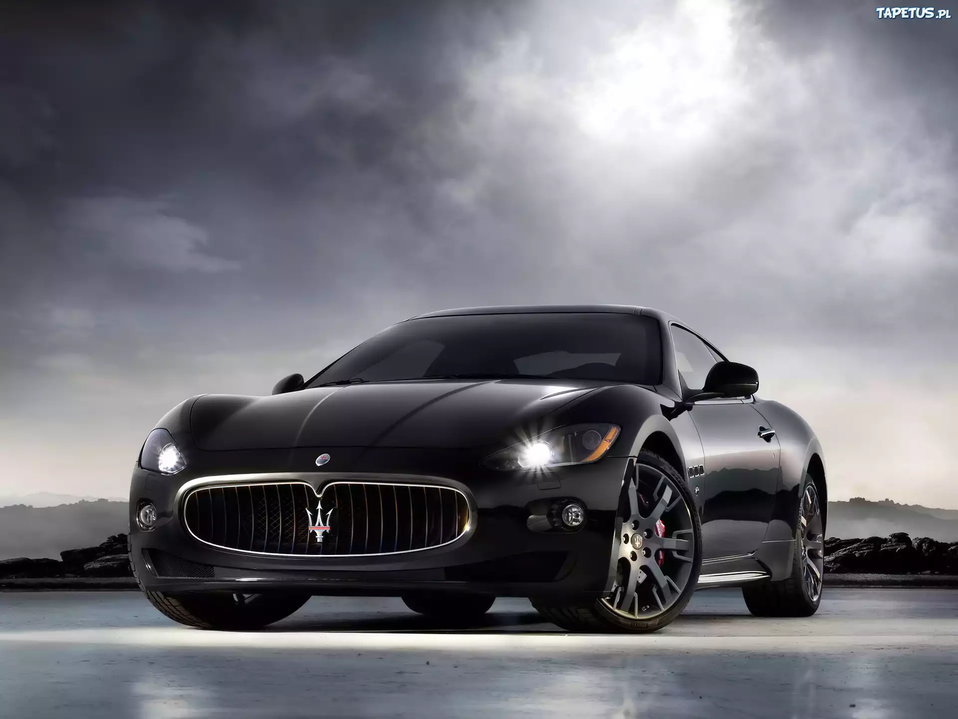 Czarne, Maserati GranTurismo