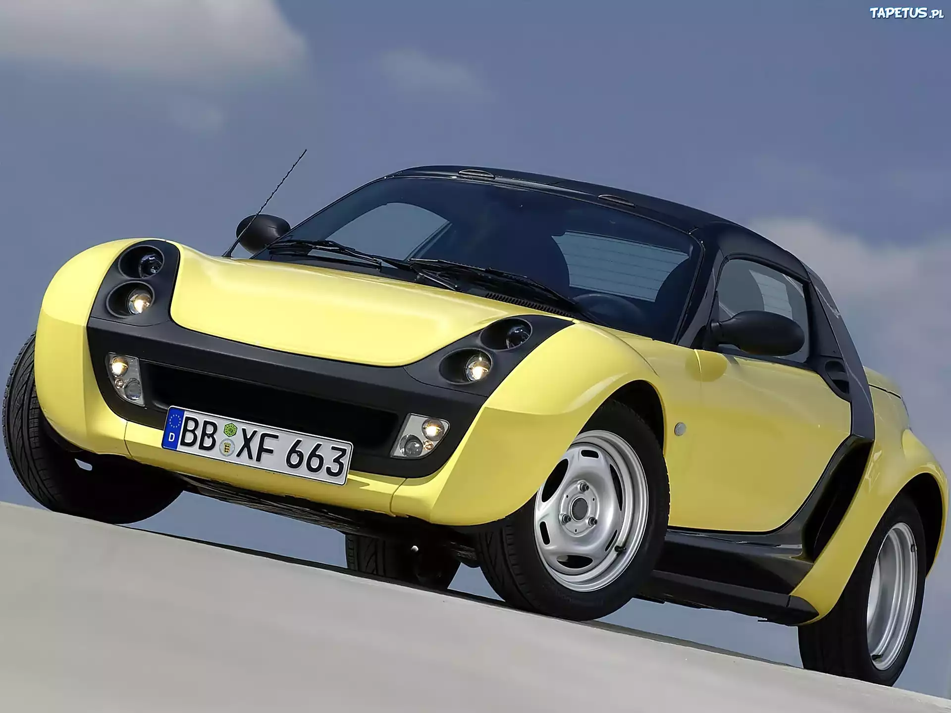 Żółty, Smart Roadster