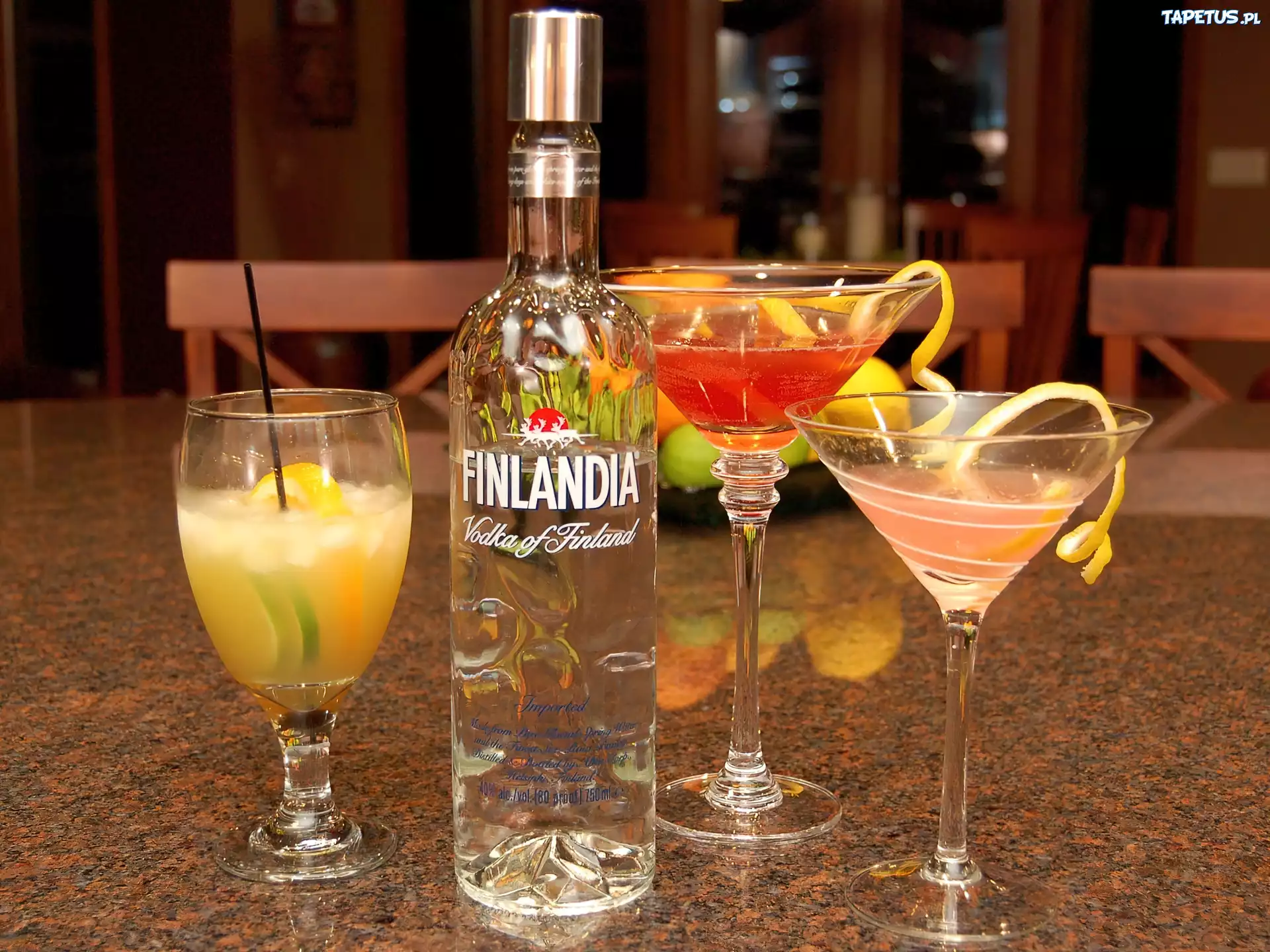 Finlandia, Trzy, Drinki