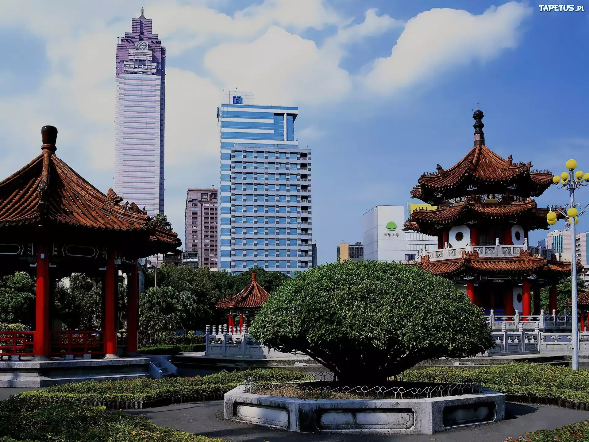 Tajwan, Taipei, Architektura, Kontrasty