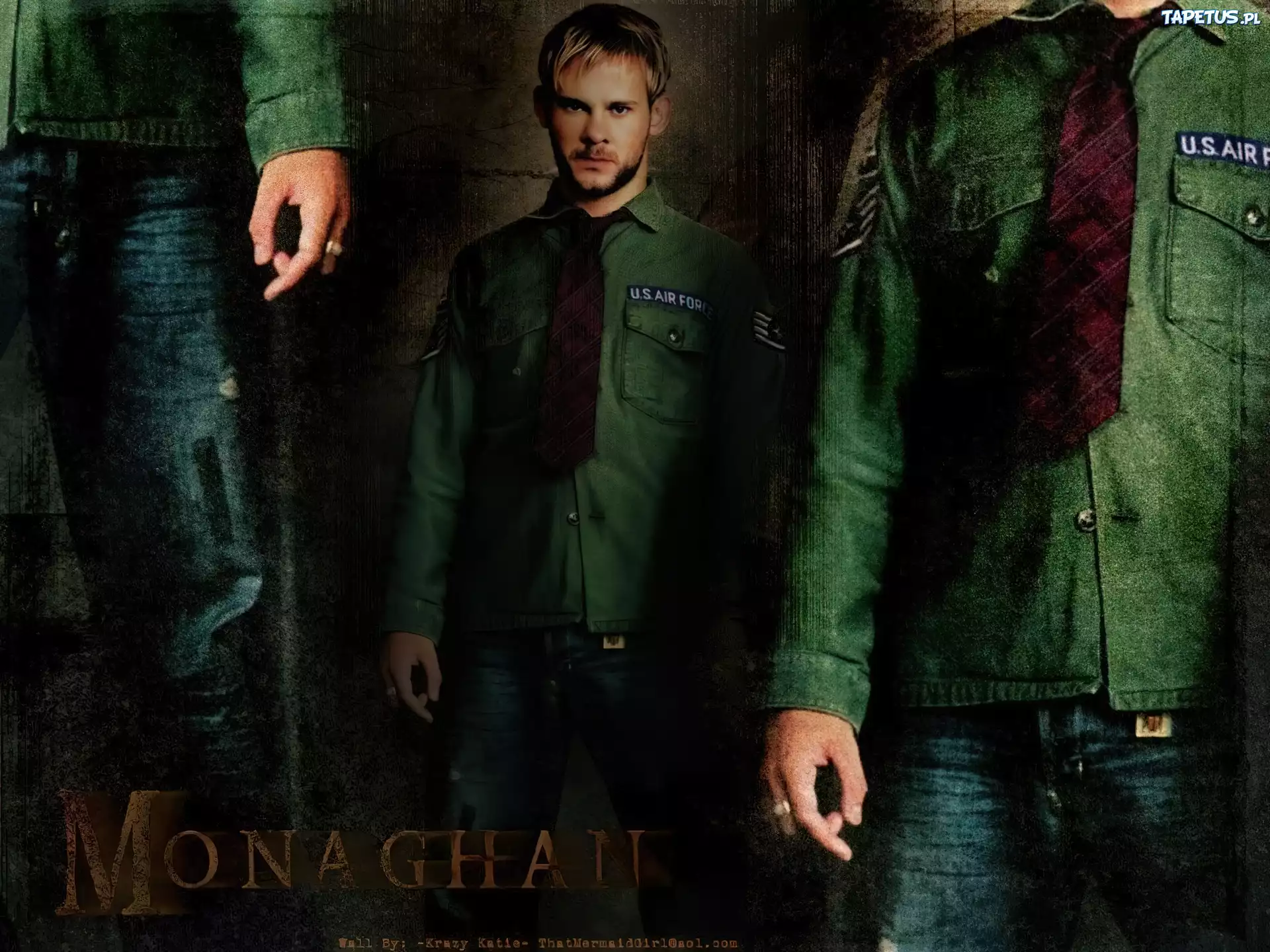 Dominic Monaghan,krawat, jeansy