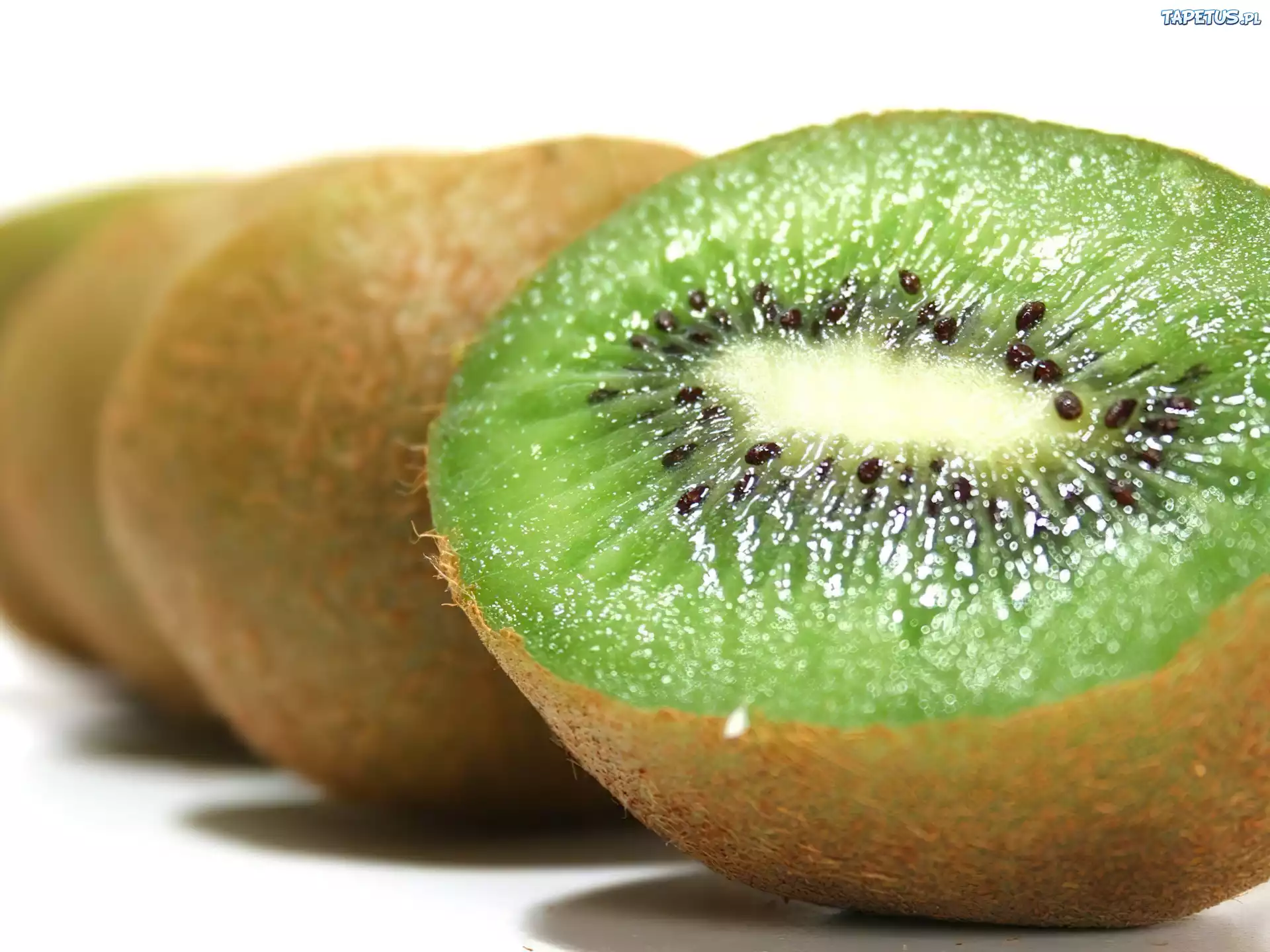 Kiwi, Soczysta, Połówka, Pestki