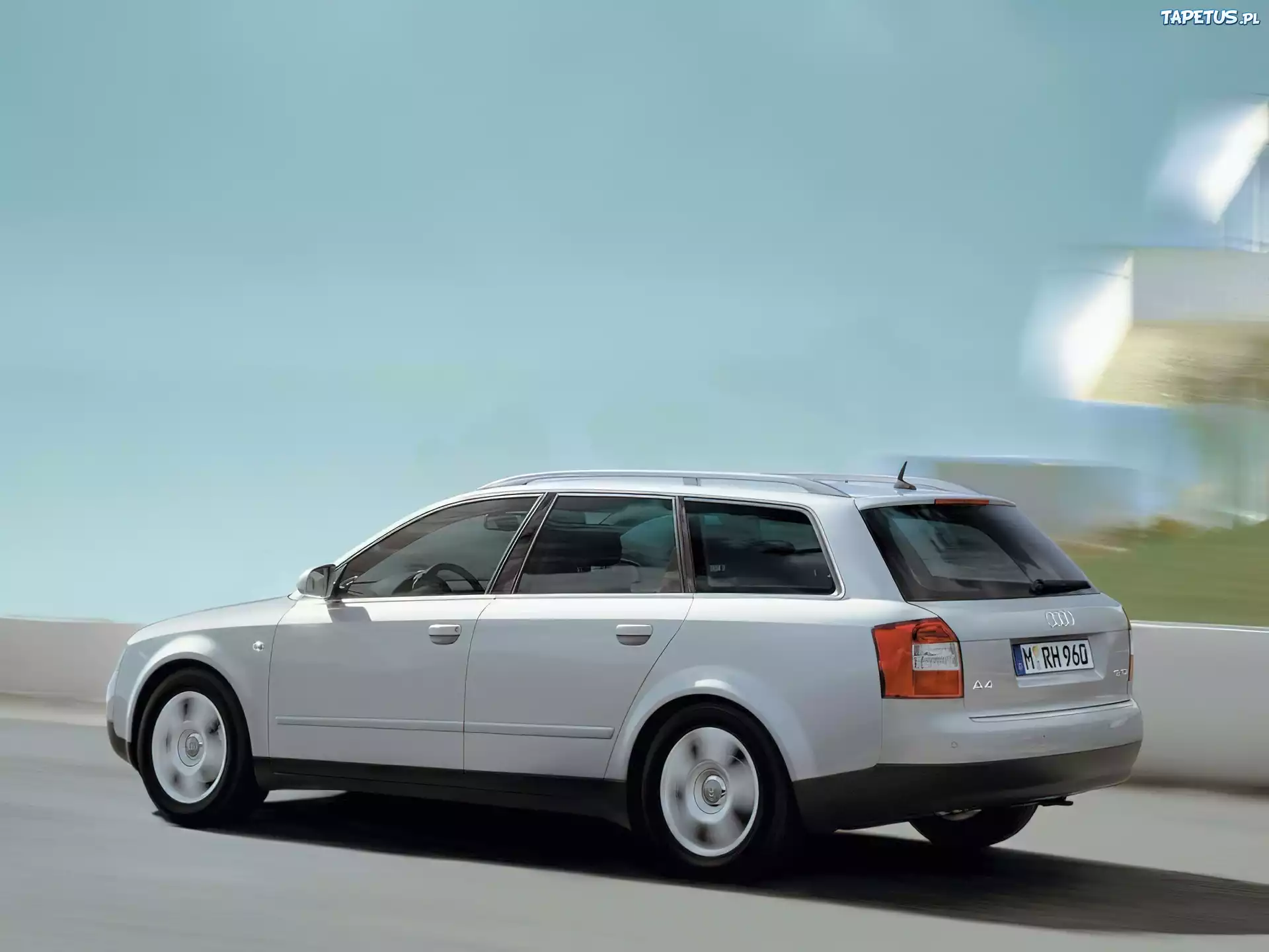 Srebrne, Audi A4, Avant