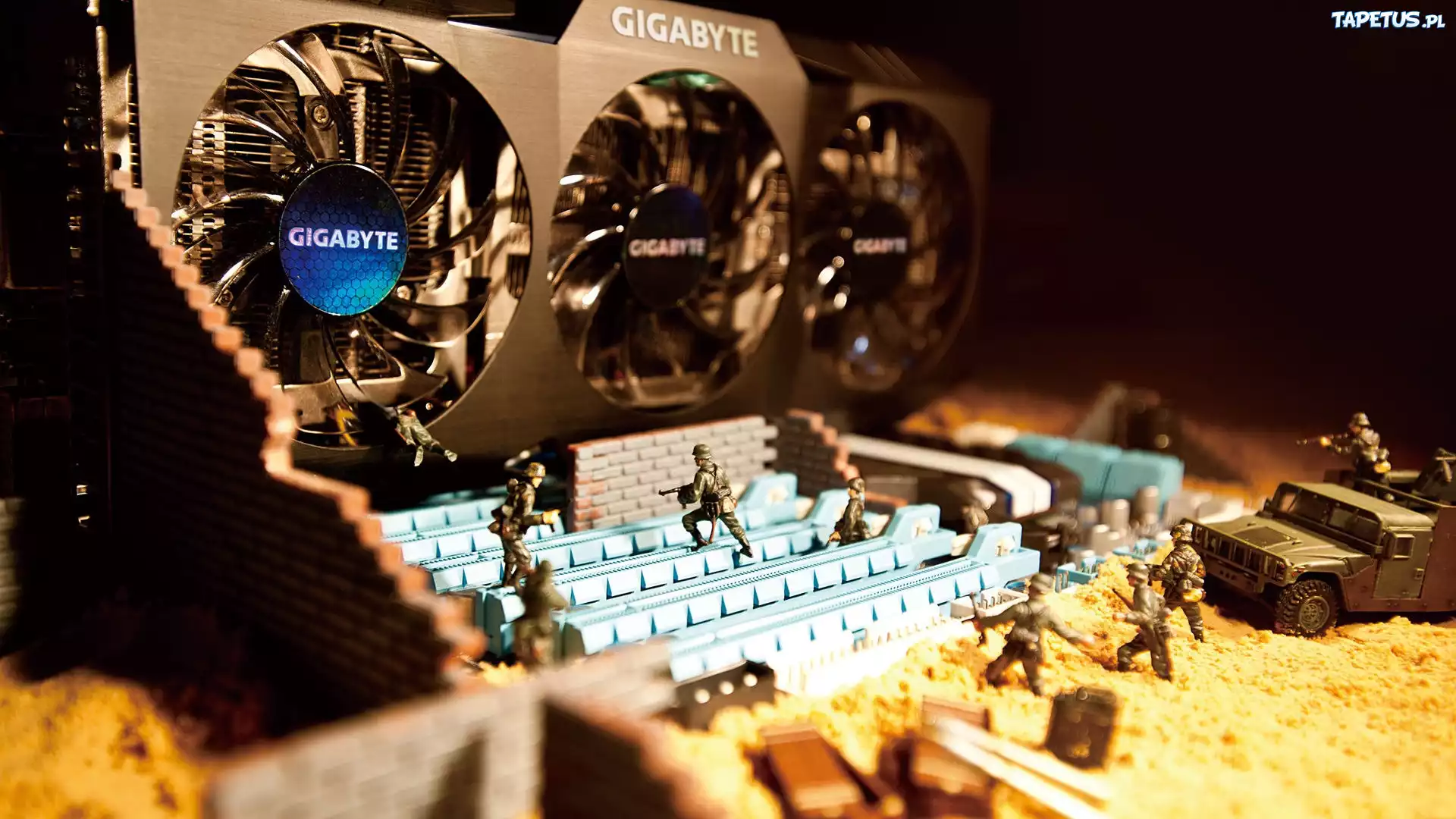 Gigabyte, Żołnierzyki