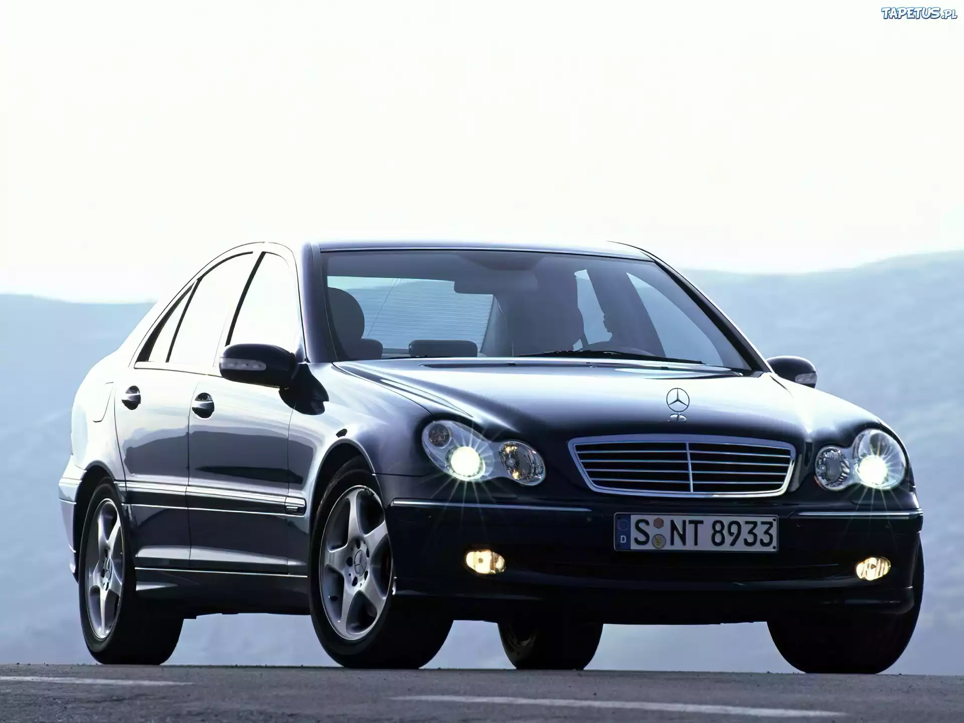 Czarny, Mercedes, C