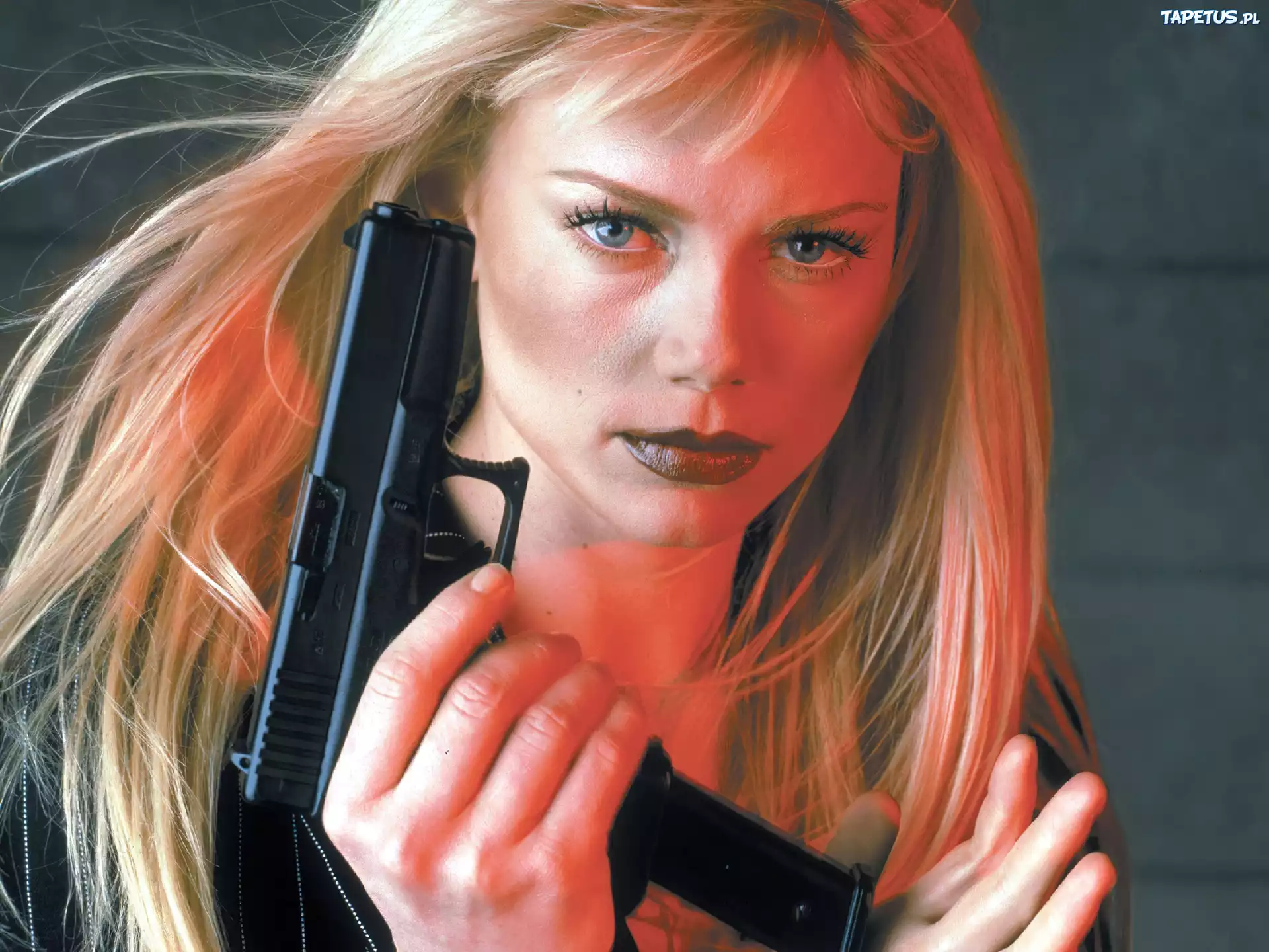 Serial, Nikita, Peta Wilson