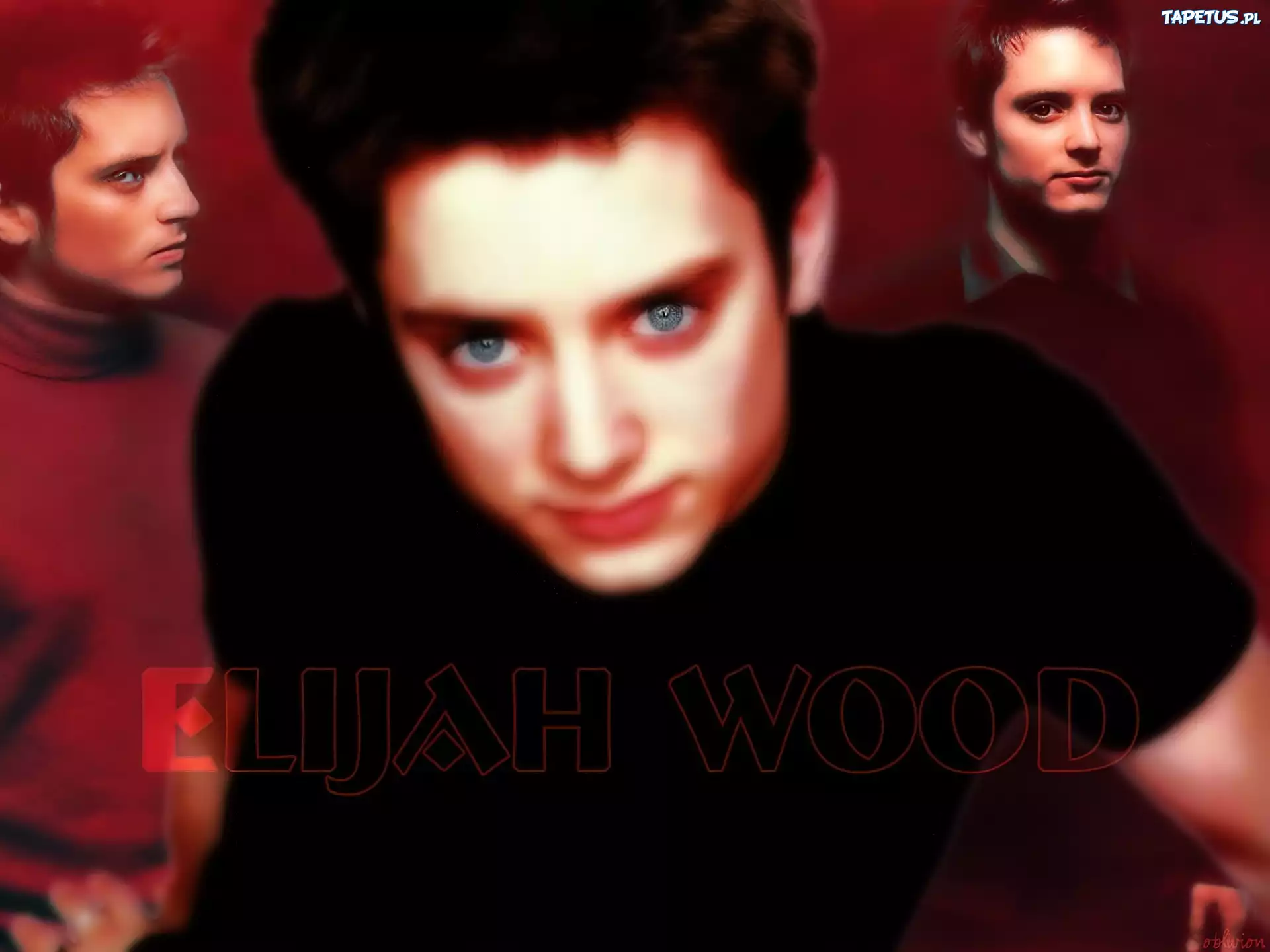 Elijah Wood,czarna koszulka, niebieskie oczy