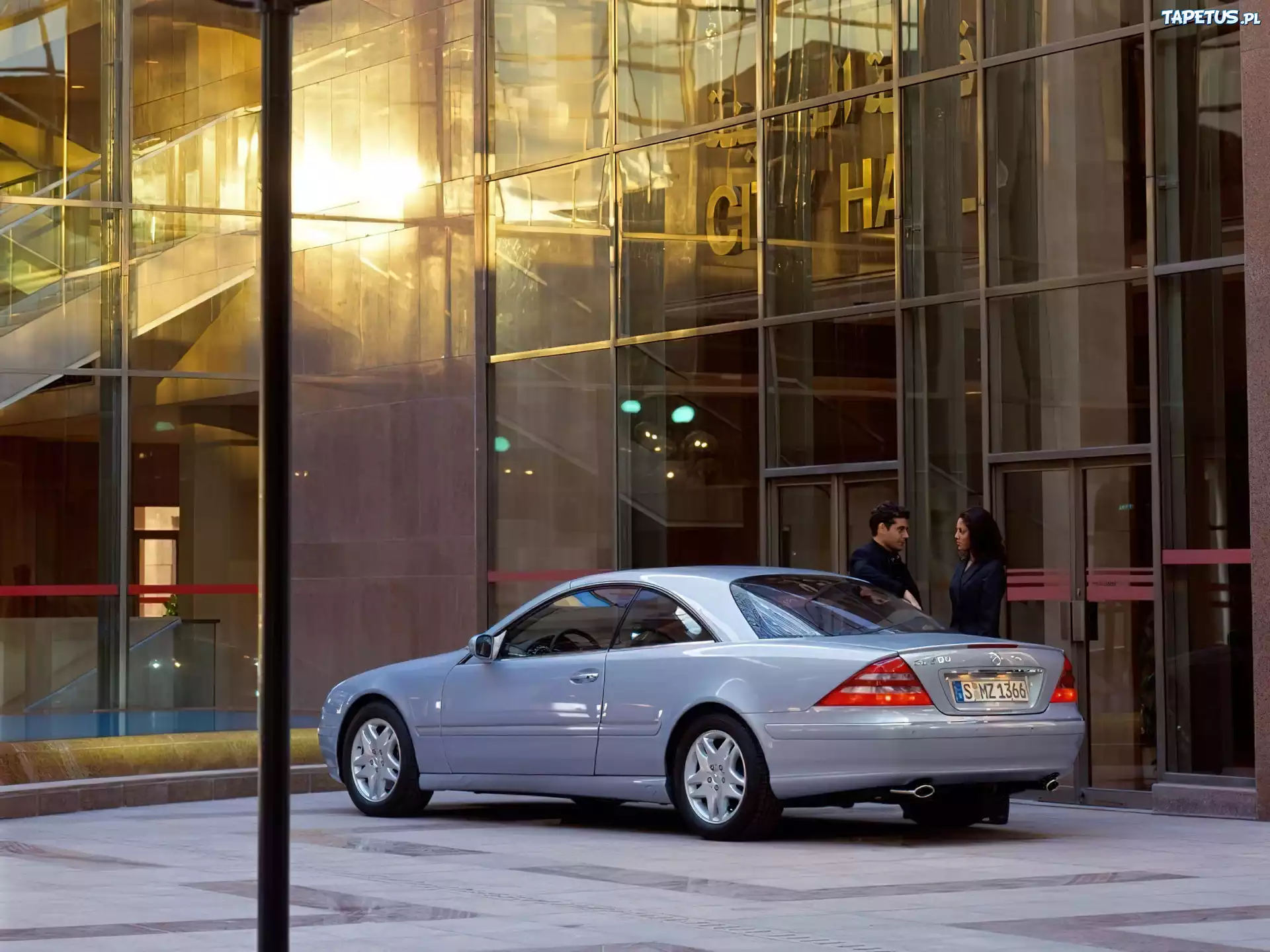 Mercedes, CLK, Biurowiec