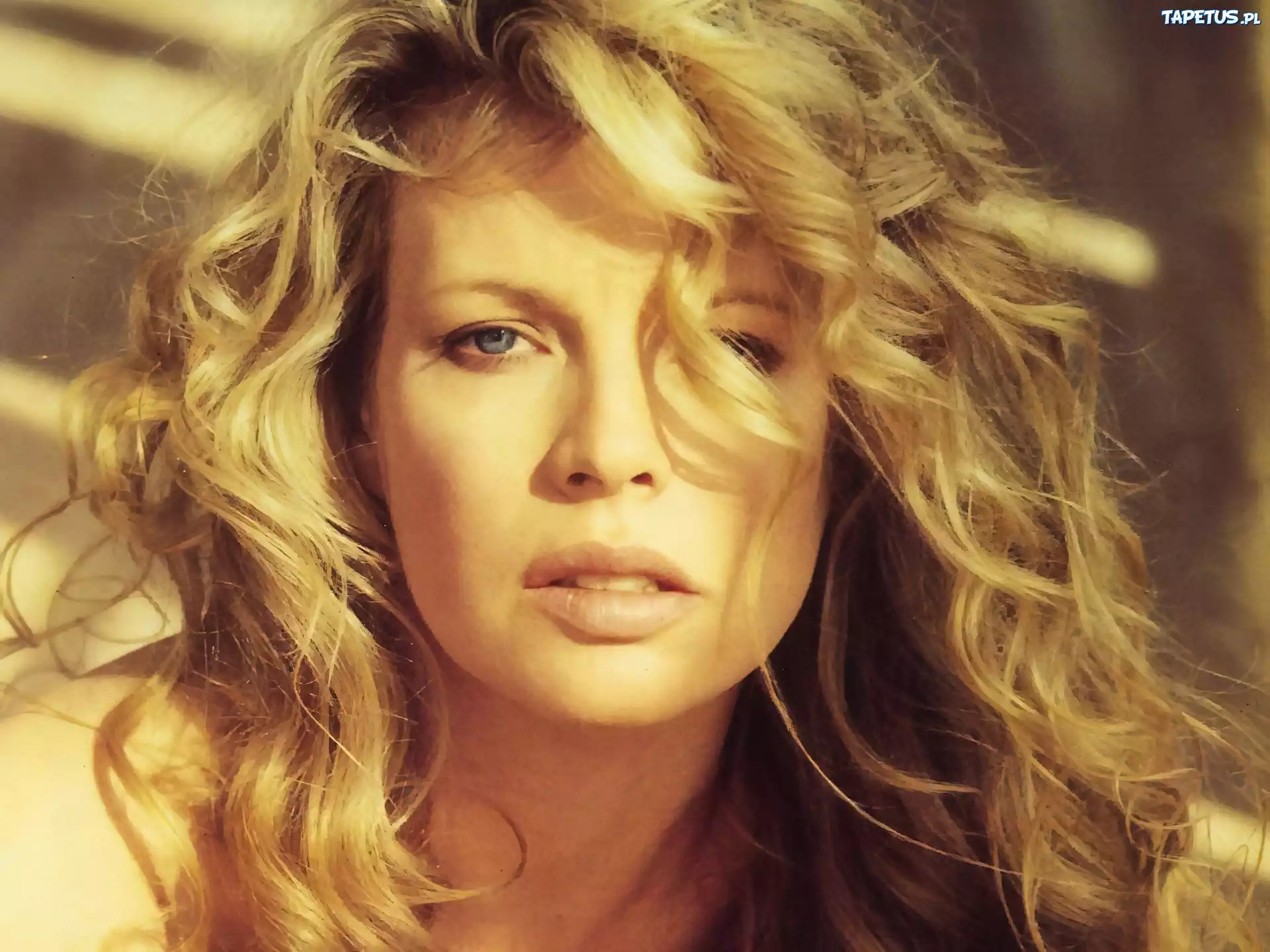 Twarz, Kim Basinger