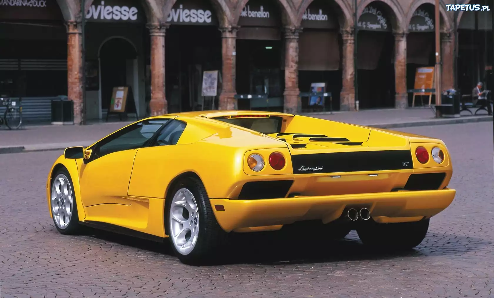 Lamborghini Diablo, Rura, Wydechowa