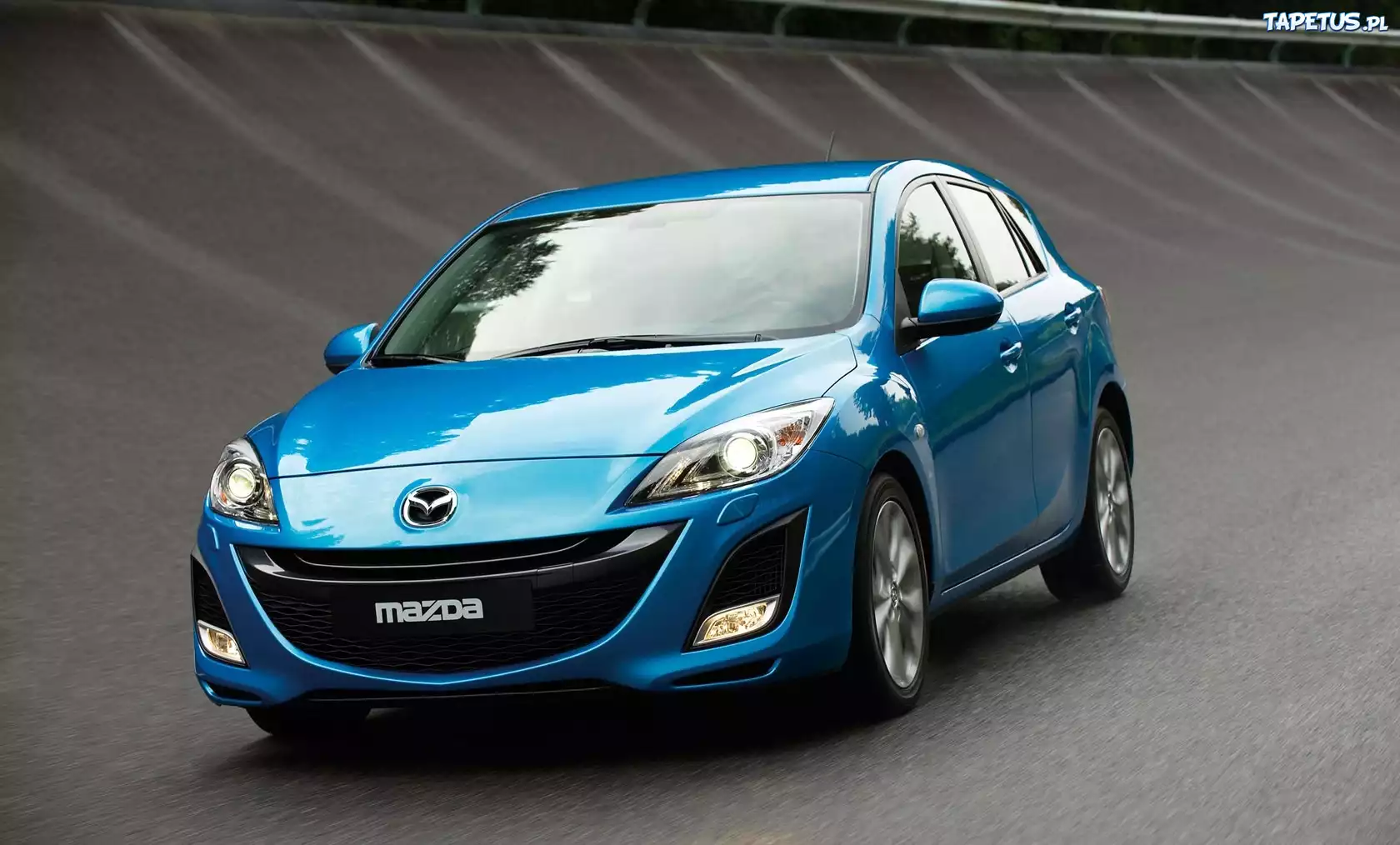 Nowa, Mazda 3