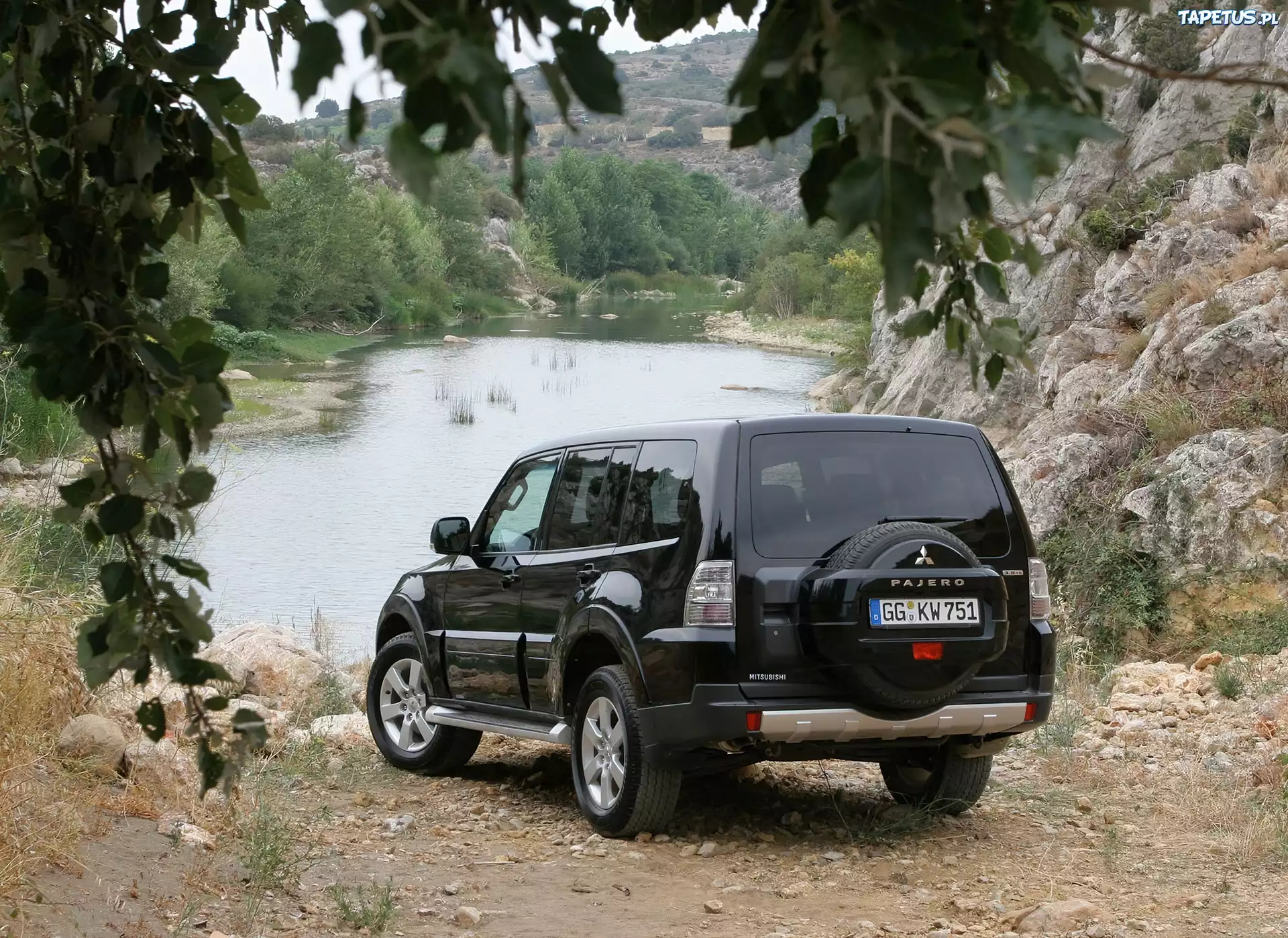 Czarny, Mitsubishi Pajero