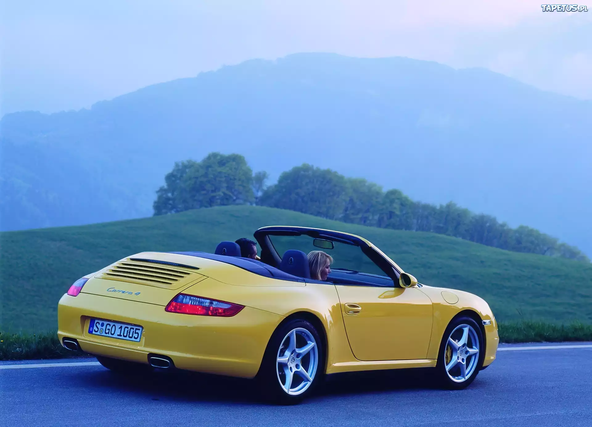 Porsche 911 Carrera 4