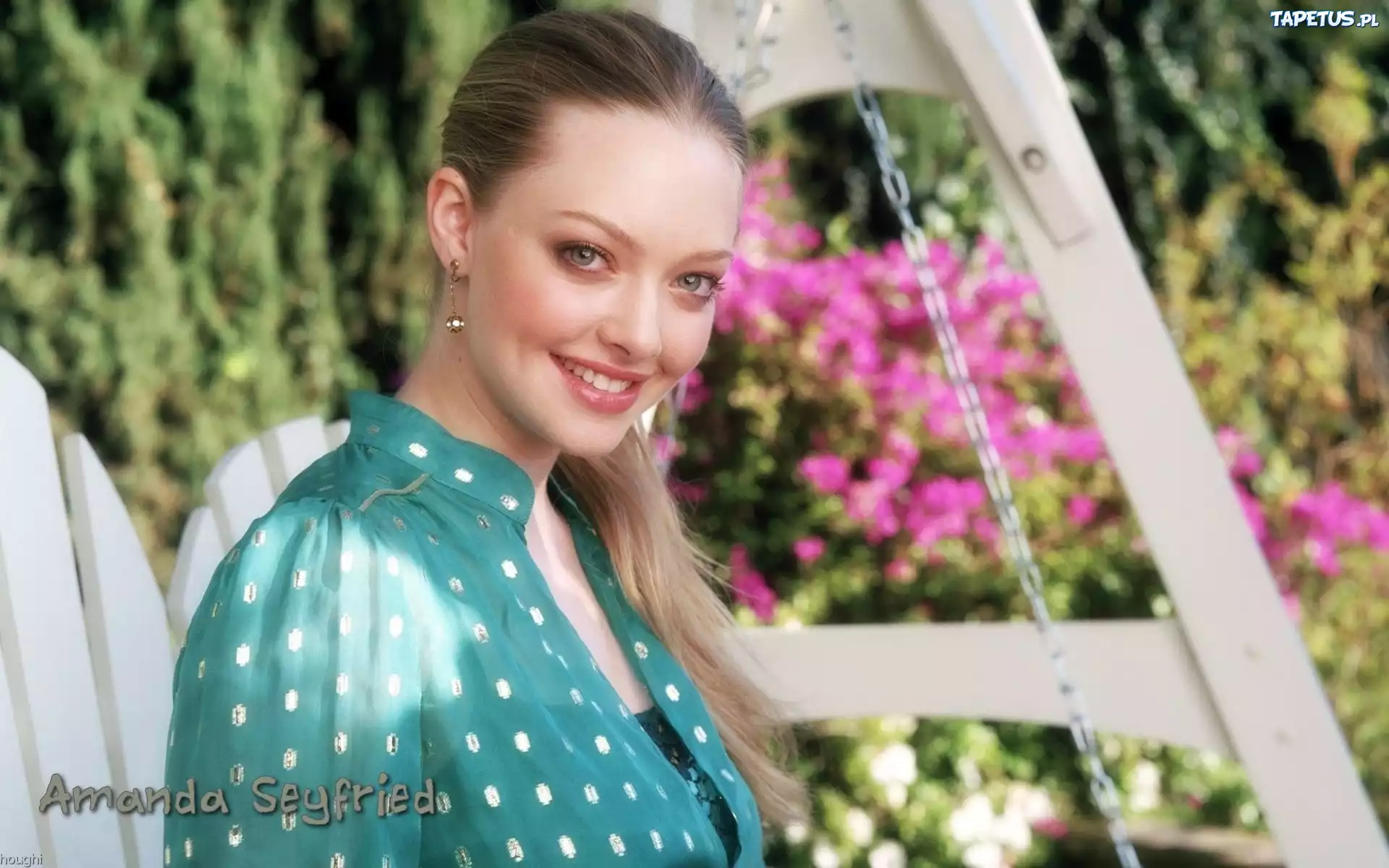 Amanda Seyfried, Ogród, Uśmiech