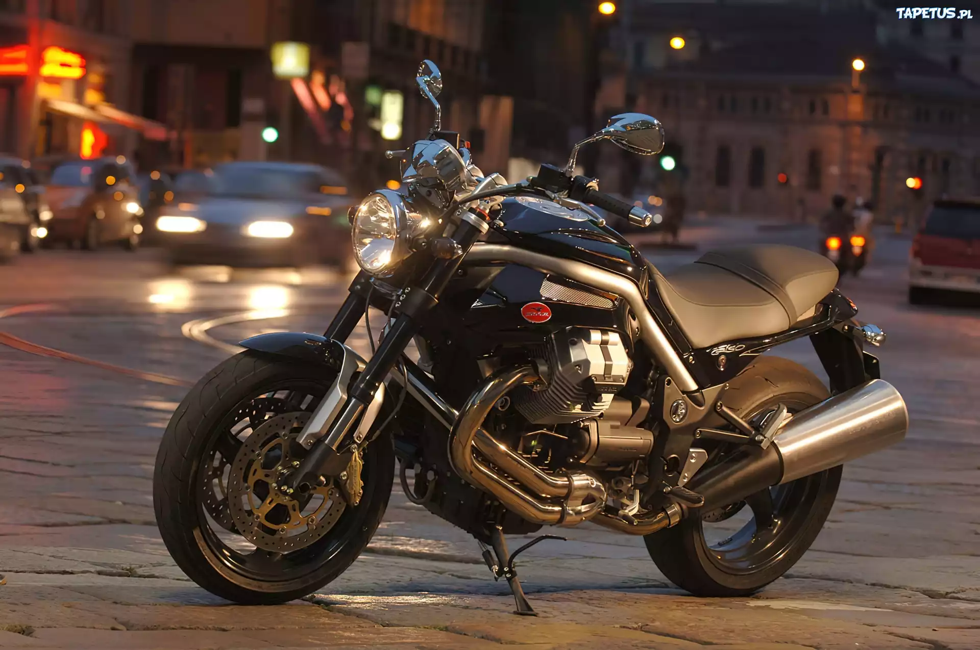 Moto Guzzi, kierownica,lusterka,tłumik , siedzenie ,światła ,koła,opony