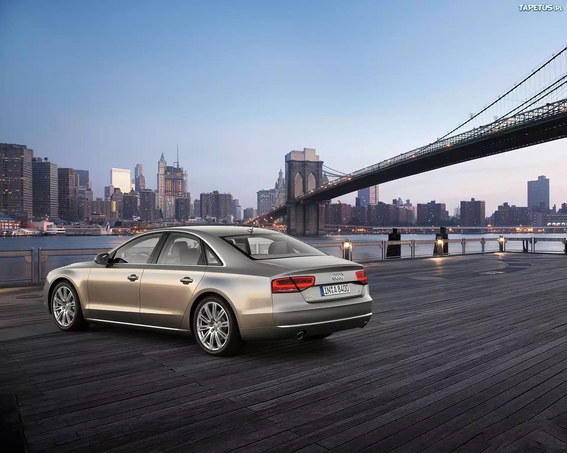 Audi A8, Woda, Most