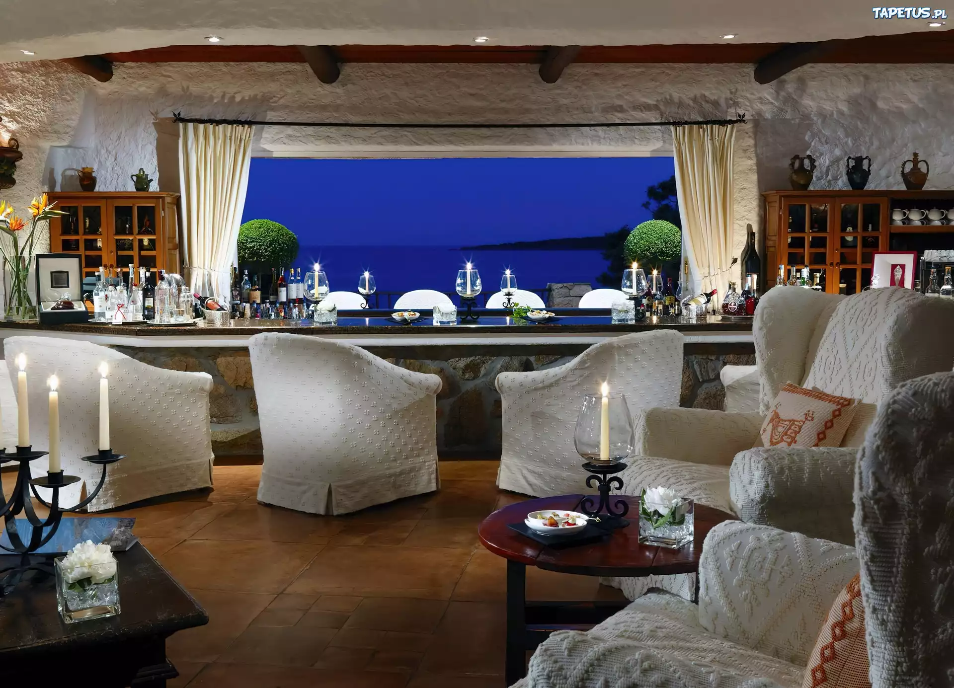 Hotel, Restauracja
