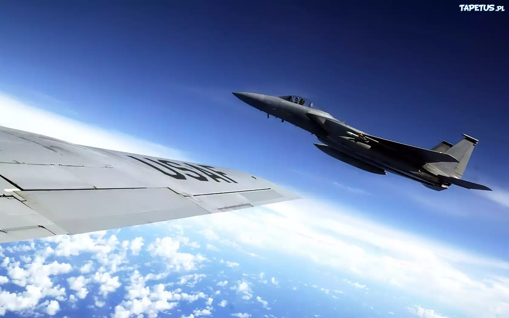 Myśliwce F16, Lot