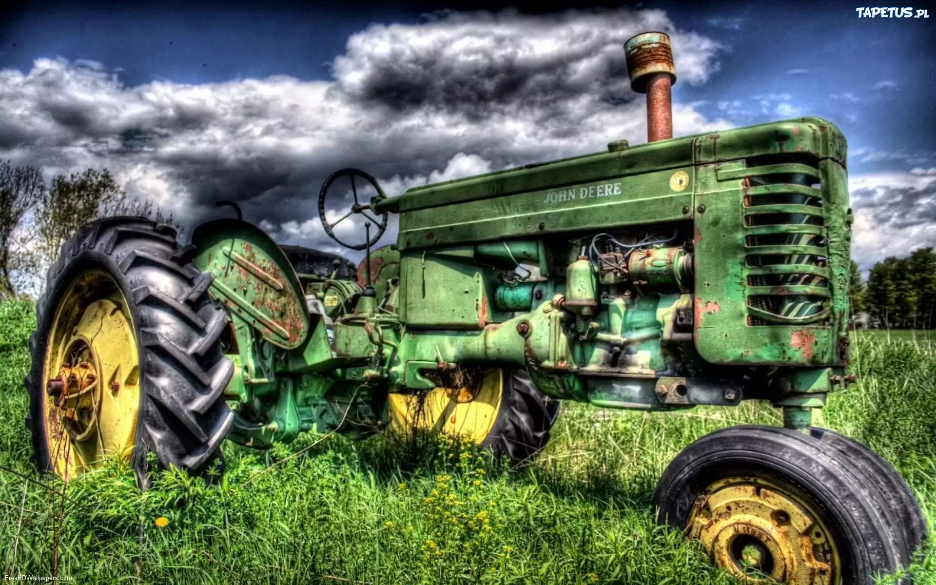 Traktor, Chmury, Trawa