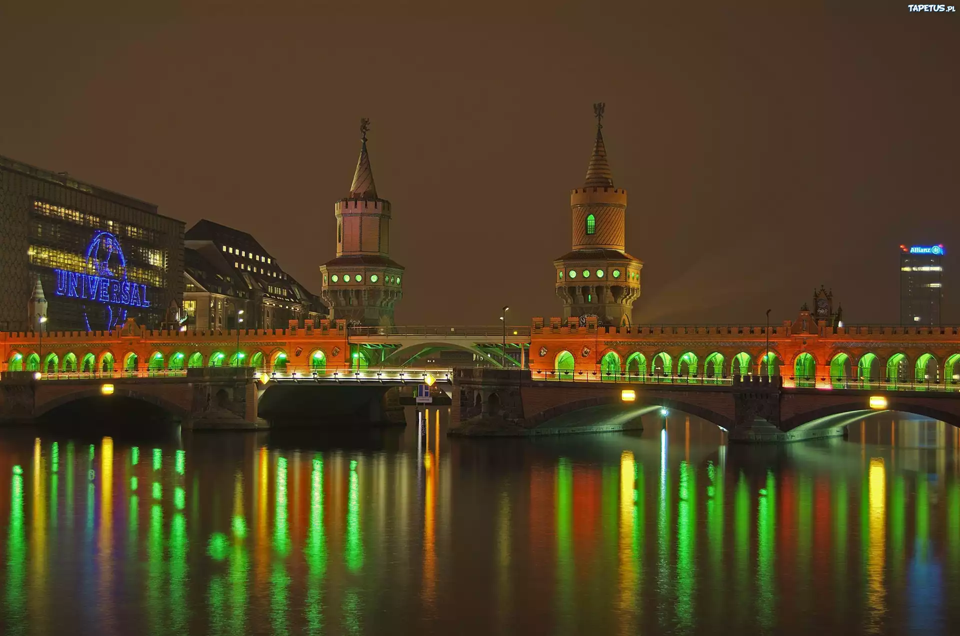 Wieże, Berlin, Noc